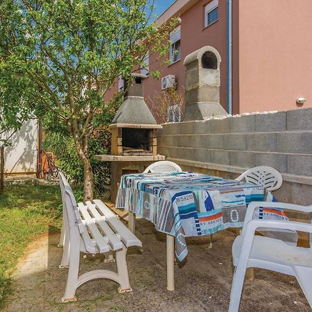 Lovely Apartment In Vir With Kitchen Zewnętrze zdjęcie