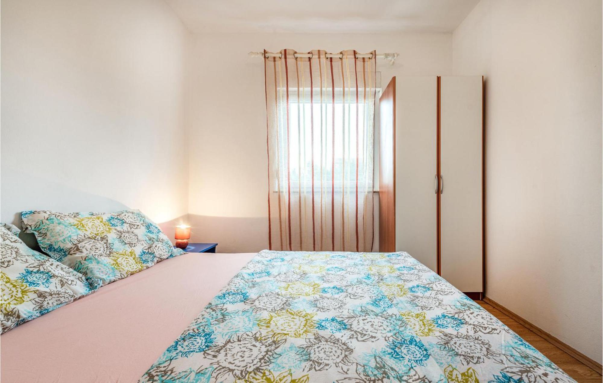 Lovely Apartment In Vir With Kitchen Zewnętrze zdjęcie